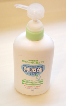 無添加シャンプー のレビュー (牛乳石鹸共進社 COW-カウブランド) - シャンプーでの頭皮のかゆみ対策:画像1