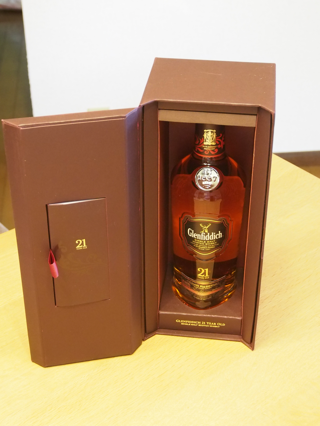 グレンフィディック 21年 (Glenfiddich single malt scotch whisky 21 years) のレビュー:画像4