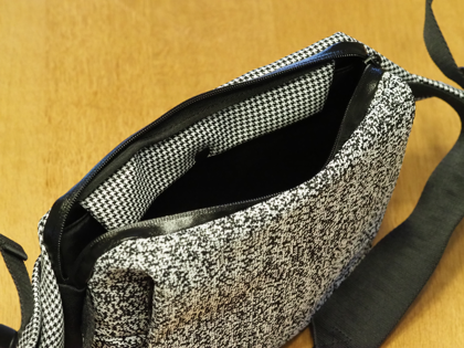 Cote&Ciel ISARAU White Noise ショルダーバッグ のレビュー:画像6