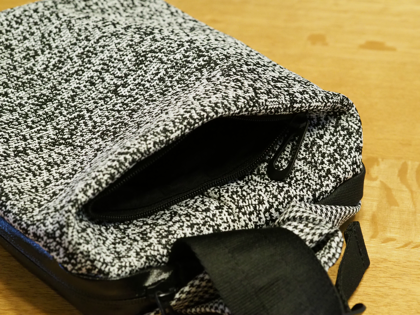 Cote&Ciel ISARAU White Noise ショルダーバッグ のレビュー:画像11