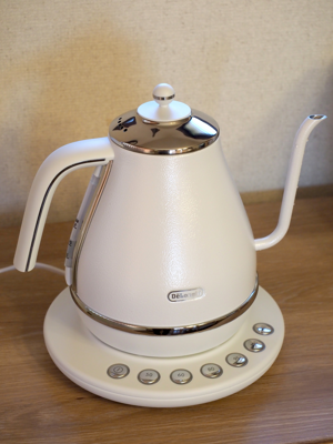 デロンギ アイコナ 温度設定機能付き電気カフェケトル KBOE1230J-W のレビュー:画像18