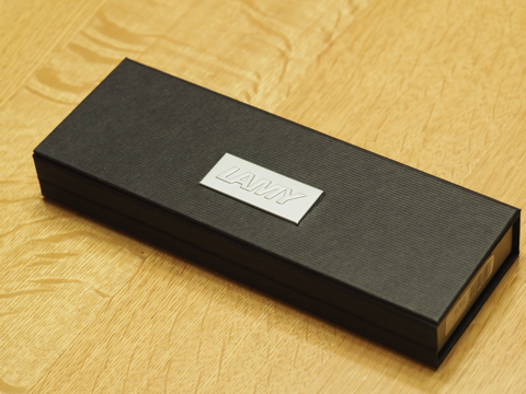 LAMY 2000 TAXUS (ボールペン) のレビュー:画像2