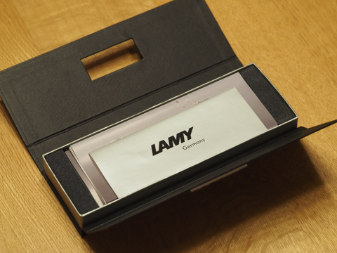 LAMY 2000 TAXUS (ボールペン) のレビュー:画像3