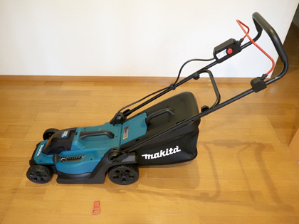 マキタ(Makita) 充電式芝刈機 MLM330D のレビュー:画像21