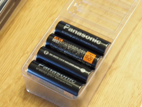 Panasonic eneloop pro 急速充電器セット (K-KJ21HCC40 ) のレビュー:画像3