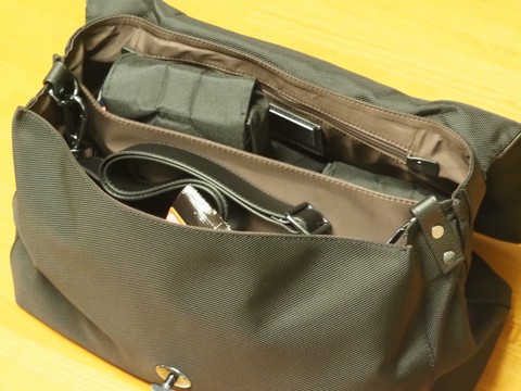 Zanellato メッセンジャーバッグ　POSTINA L LINEA ARMATURA COL.NERO のレビュー:画像17