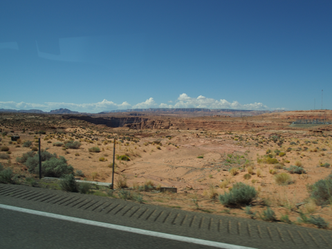 グレンキャニオンダム (Glen Canyon Dam) と パウエル湖 の体験記と写真:画像2