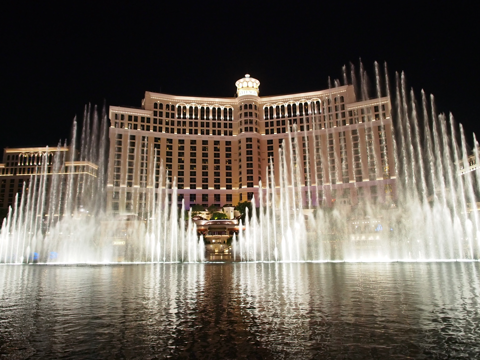 ベラージオ (Bellagio Las Vegas) の噴水アトラクションの体験記と写真:画像7