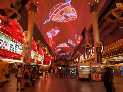 Fremont Street Experience (フリーモント・ストリート・エクスペリエンス) の体験記と写真:画像5