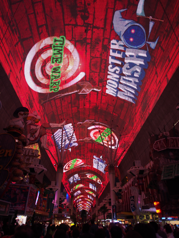 Fremont Street Experience (フリーモント・ストリート・エクスペリエンス) の体験記と写真:画像14