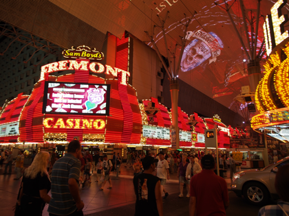 Fremont Street Experience (フリーモント・ストリート・エクスペリエンス) の体験記と写真:画像16