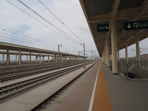 中国鉄路高速(CRH) 蘭新線第二複線 トルファン～柳園 の体験記と写真:画像21