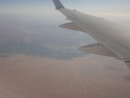 カイロからアスワンへの飛行機便 - エジプト航空 EMBRAER 170:画像12