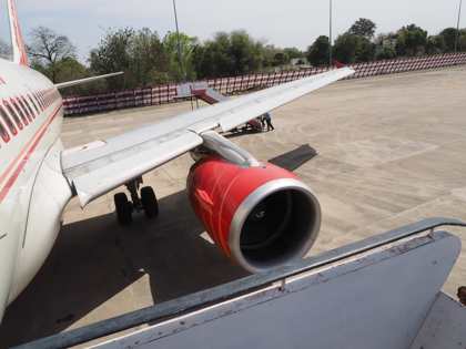 ワーラーナシー (インド)からアグラ (インド)への飛行機便 - エア・インディア A319:画像38