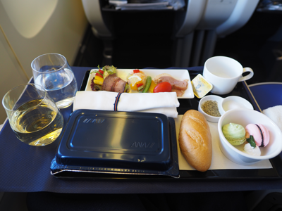 成都 (中国)から成田 (東京)への飛行機便 - 全日空 B767-300:画像71