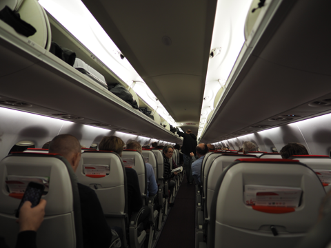 フランクフルト (ドイツ) から グラーツ (オーストリア)への飛行機便 - オーストリア航空 Embraer 195:画像18