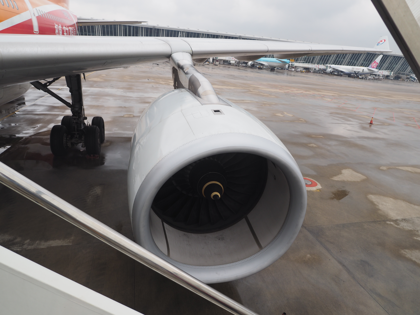 西安 (中国)から成田 (東京)への飛行機便 - 中国東方航空 A330:画像46