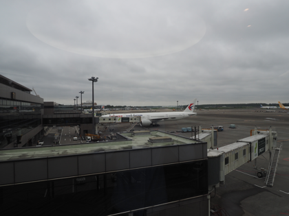 成田 (東京)から上海 (中国)への飛行機便 - 中国東方航空 B777-300ER:画像16