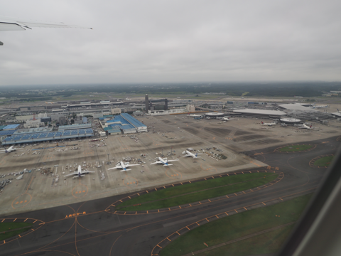 成田 (東京)から上海 (中国)への飛行機便 - 中国東方航空 B777-300ER:画像30