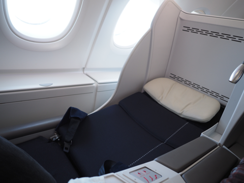 成田 (東京)からパリ (フランス)への飛行機便 - Air France(エールフランス) Airbus A380:画像16
