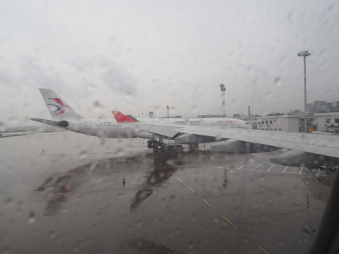 羽田 (東京)から上海 虹橋 (中国)への飛行機便 - 上海航空 A330:画像37