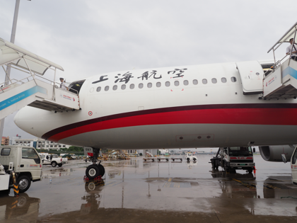 羽田 (東京)から上海 虹橋 (中国)への飛行機便 - 上海航空 A330:画像41