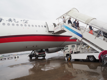 羽田 (東京)から上海 虹橋 (中国)への飛行機便 - 上海航空 A330:画像42