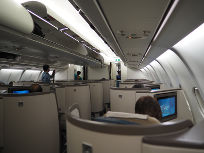 コロンボ (スリランカ) から 成田 (東京) への飛行機便 - スリランカ航空 A330-300:画像44