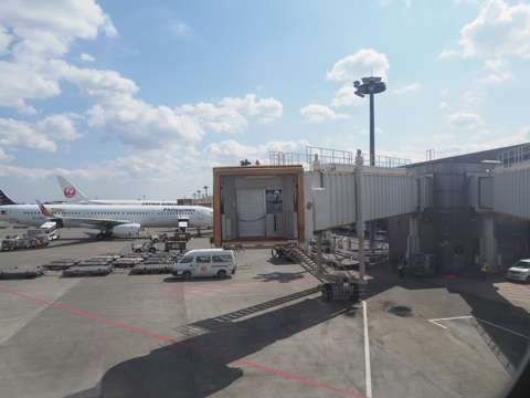 成田 (東京)からコロンボ (スリランカ)への飛行機便 - スリランカ航空 A330-300:画像35