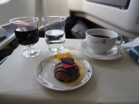 成田 (東京)からコロンボ (スリランカ)への飛行機便 - スリランカ航空 A330-300:画像50