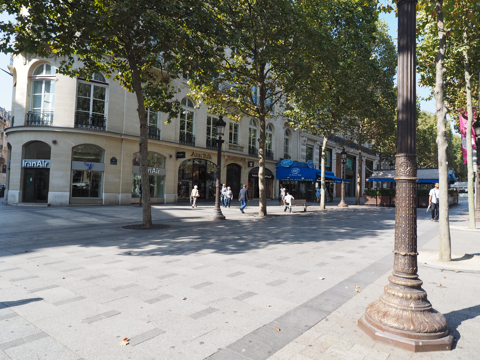 Léon de Bruxelles - Champs Elysées (レストラン) の体験記と写真:画像1