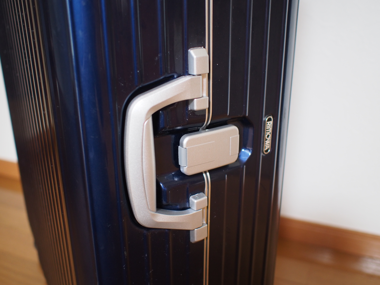 リモワ (RIMOWA) のスーツケースを修理する:画像5