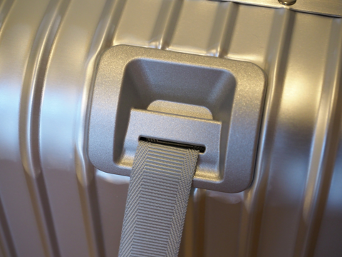 リモワ トパーズ キャビン マルチホイール (RIMOWA TOPAS CABIN MULTIWHEEL) のレビュー:画像17
