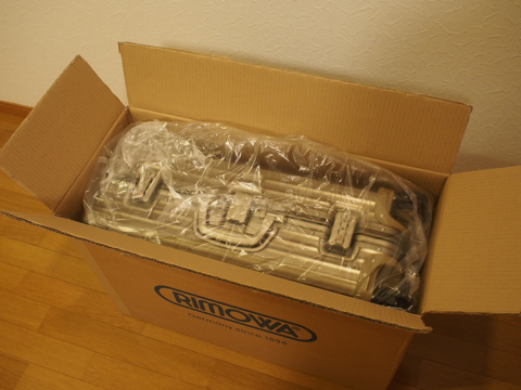 リモワ トパーズ チタニウム (RIMOWA TOPAS TITANIUM) のレビュー:画像2