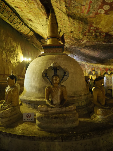 ダンブッラの黄金寺院 (ダンブッラ石窟寺院) の体験記と写真:画像34
