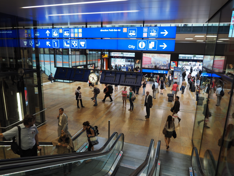 コルナヴァン駅 (スイス ジュネーブ) の体験記と写真:画像5