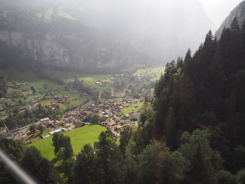 ミューレン (Murren) から ラウターブルンネン (Lauterbrunnen) の体験記と写真:画像62