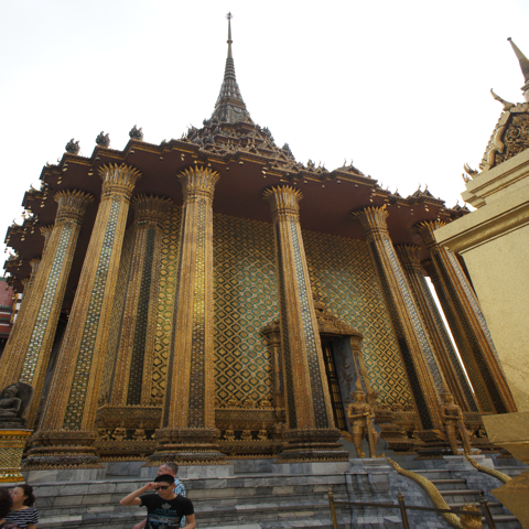 ワット・シーラッタナーサーサダーラーム (エメラルド寺院) と王宮の体験記と写真:画像10