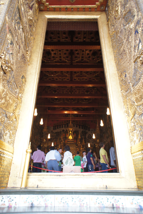ワット・シーラッタナーサーサダーラーム (エメラルド寺院) と王宮の体験記と写真:画像14